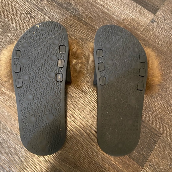 Brown fur slides - Picture 4 of 5